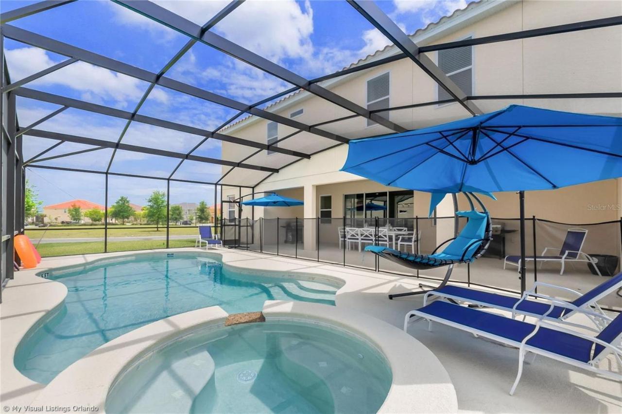 Oakwood Oasis Hotel Davenport Exterior photo