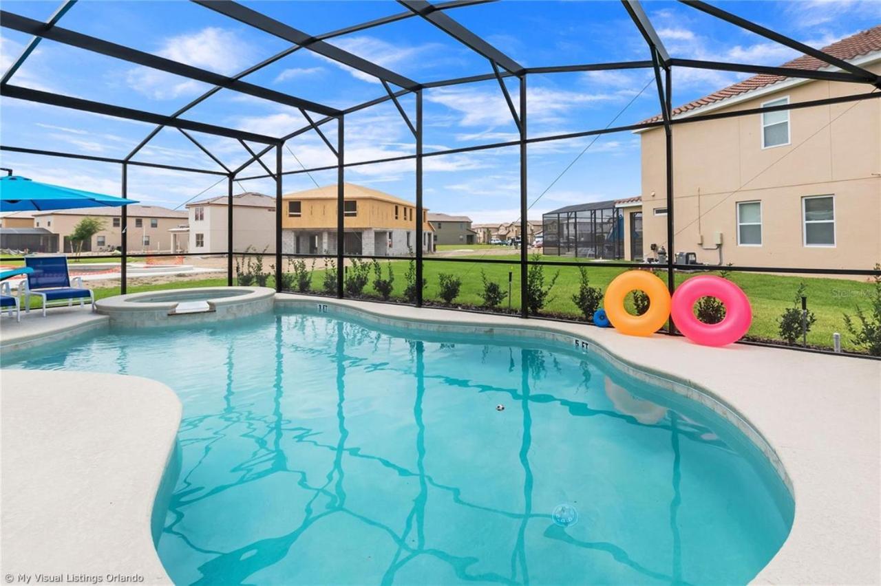 Oakwood Oasis Hotel Davenport Exterior photo
